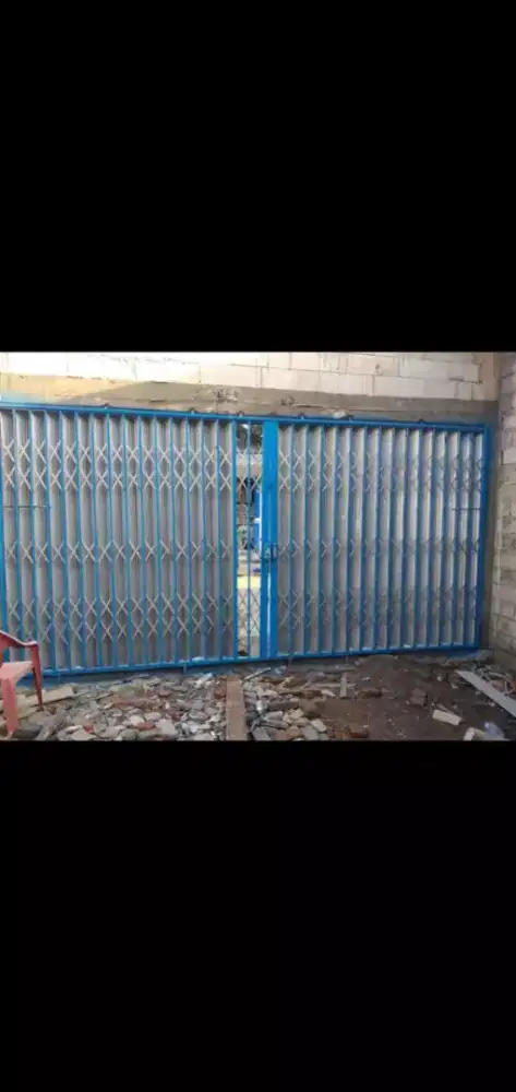 Folding gate dan rolling door