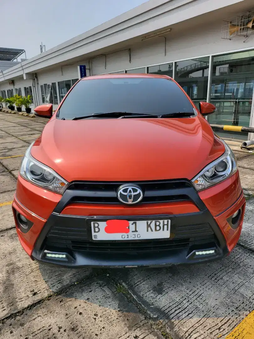 Toyota Yaris tipe TRD 2014 orange