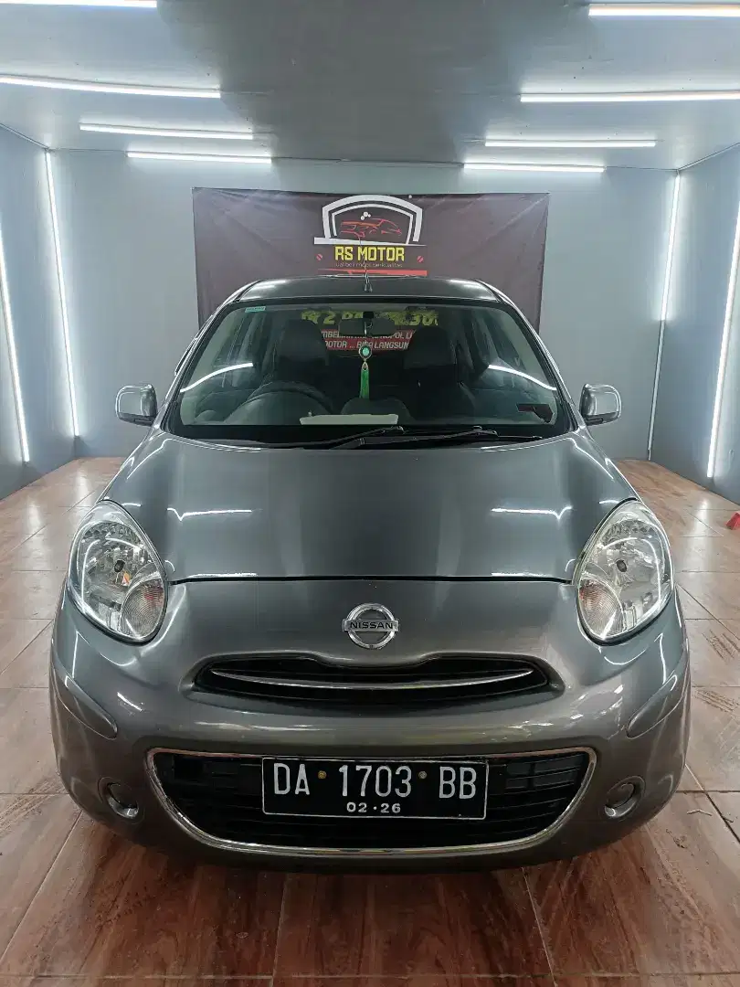 Nissan March 1.2 L 2011 Manual Grey