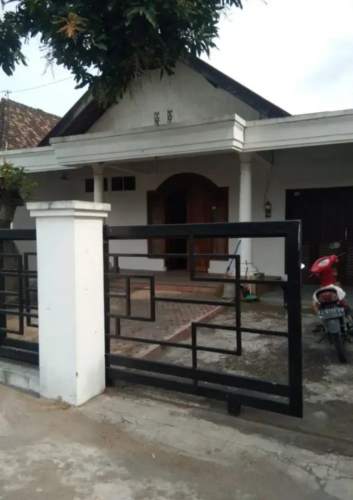 Rumah Di Jual JL. Wilis, Gurah - Wonosari Kediri