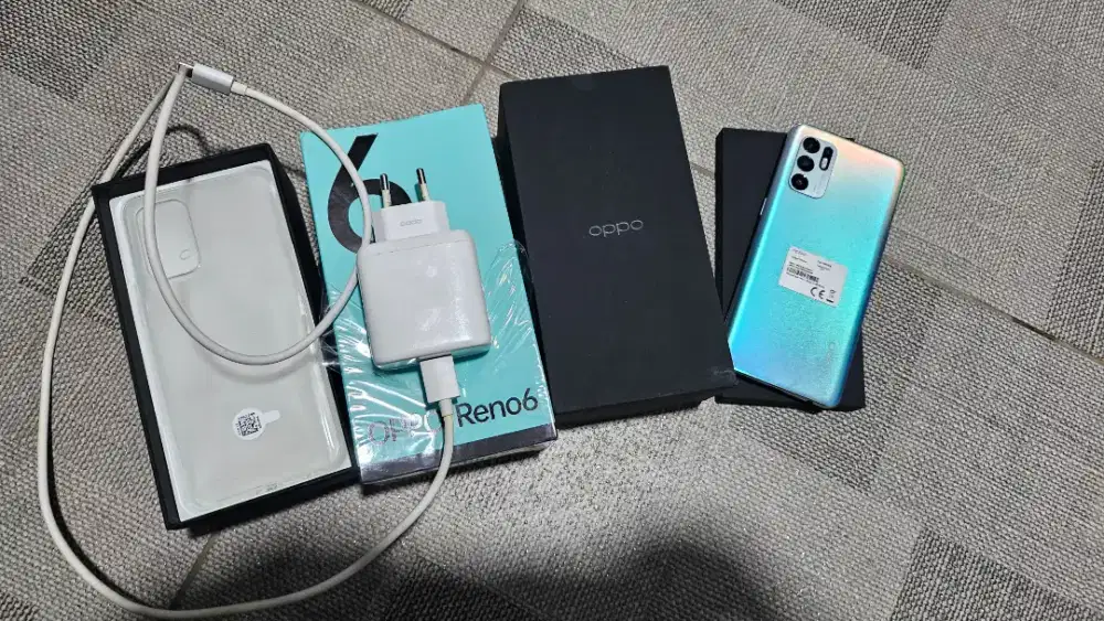 Oppo reno 6, mulus lengkap bekas pakai pribadi
