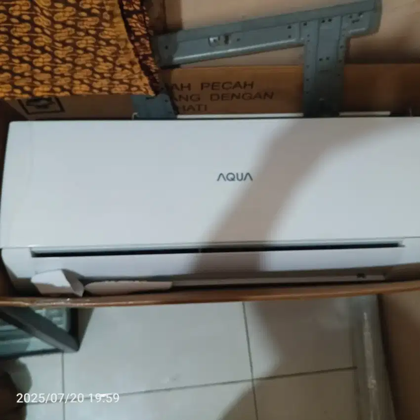 AC AQUA 1 PK bekas
