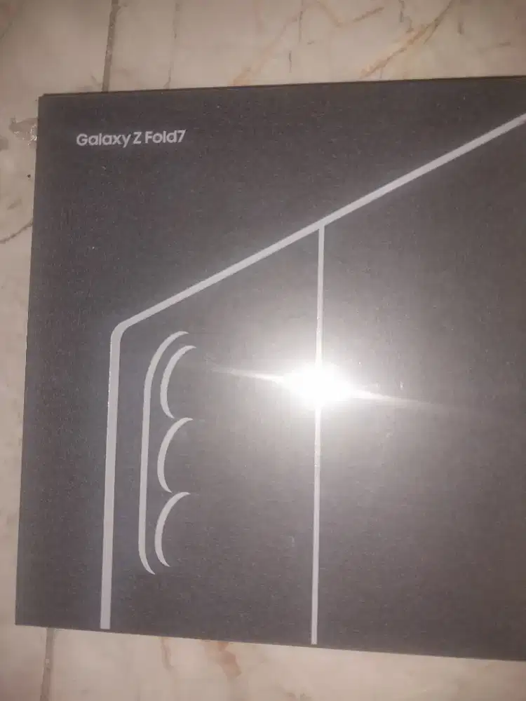 Jual/tt Z fold 7 fold7 fullset  512gb ori sein