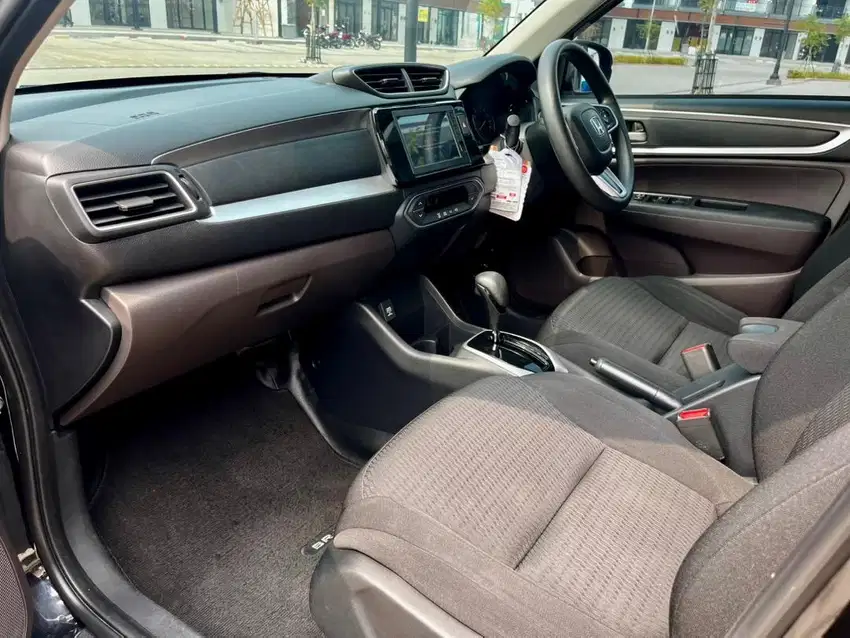 MOBIL BERKUALITAS PRIMA! BRV E  A/T 2022