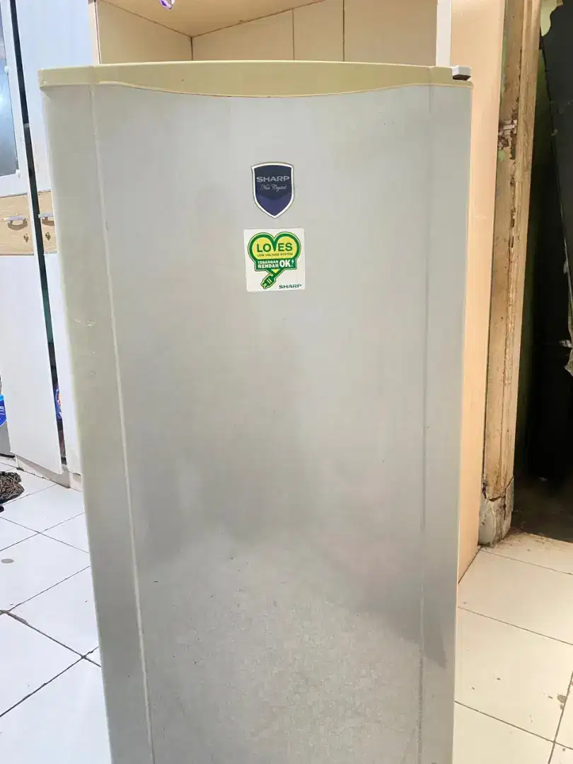 Kulkas Sharp | Freezer atas