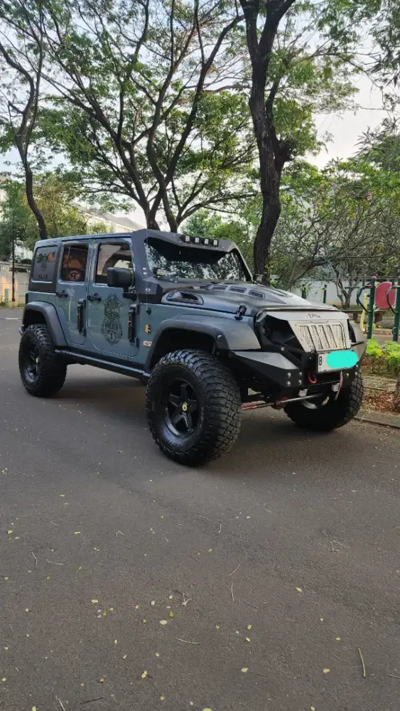 Jeep Rubicon 2013 Anniversary 10  Warna Abu Abu