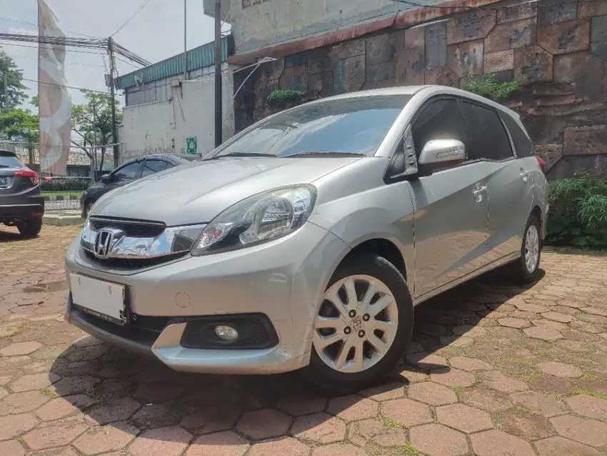 Honda Mobilio  1.5 E Bensin-AT 2017 Putih