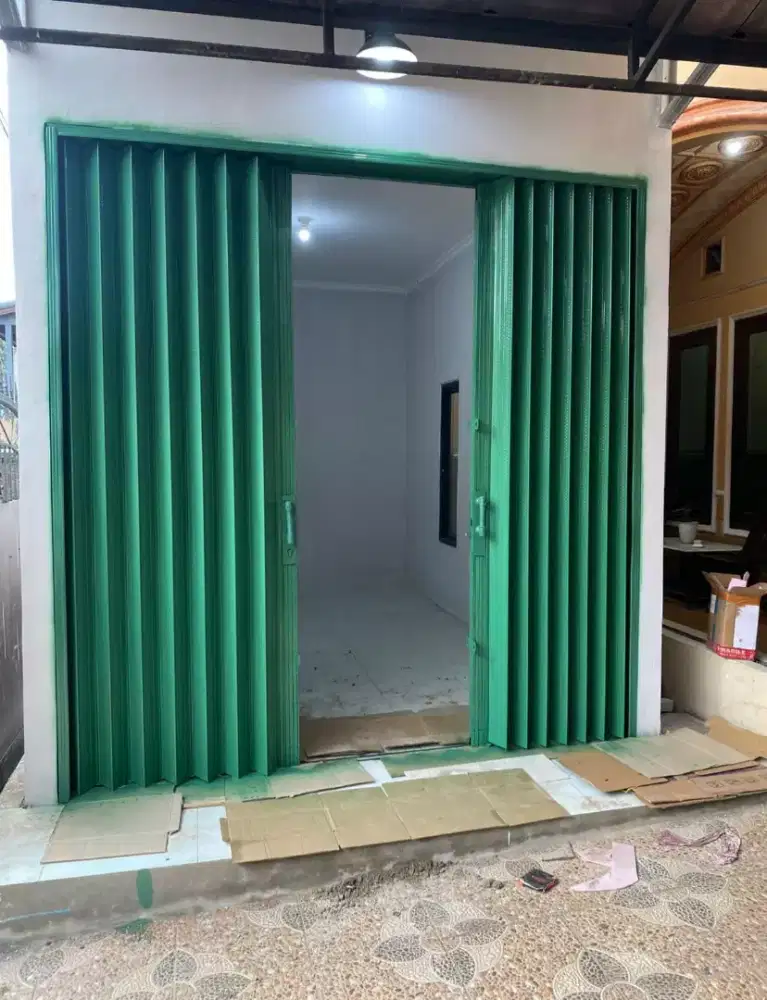 Folding gate dan rolling door