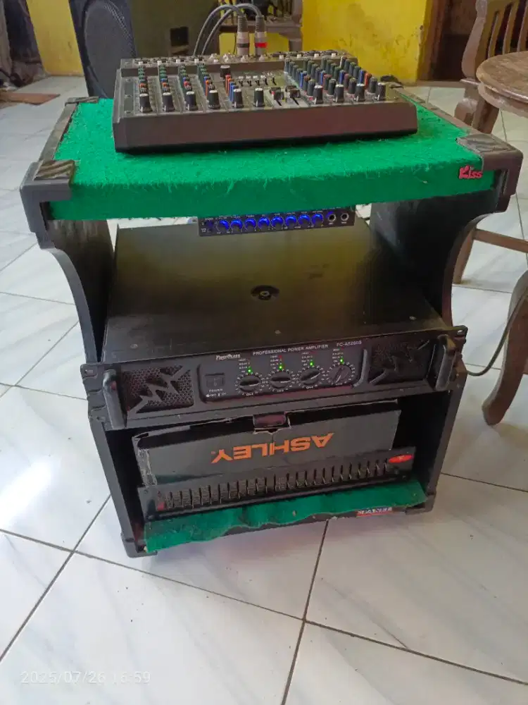 Dijual 1 set sound sistem siap gler