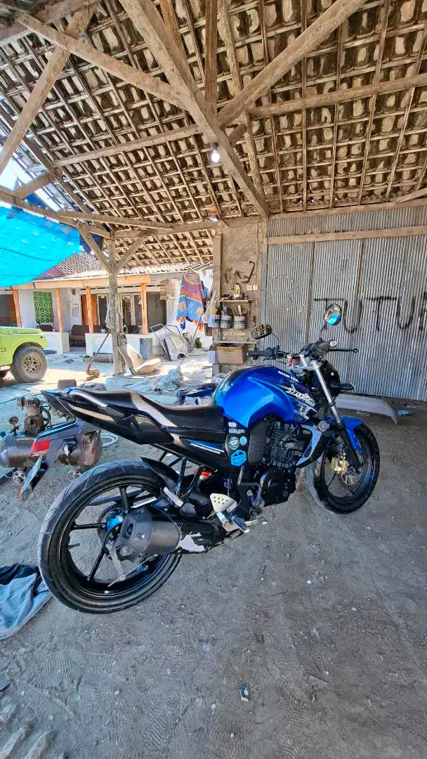Yamaha byson w013