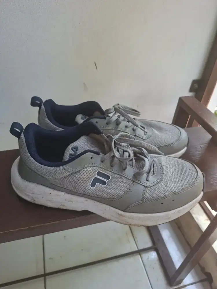 Sepatu Running Fila