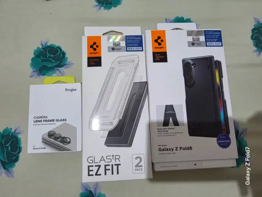 Casing spigen fold 6 2nd Glastr ez fit spigen dan frame glass fold 6