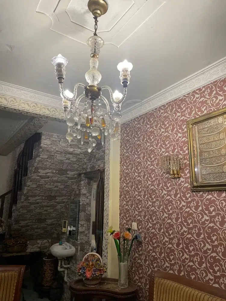 Lampu kristal kuningan model antik