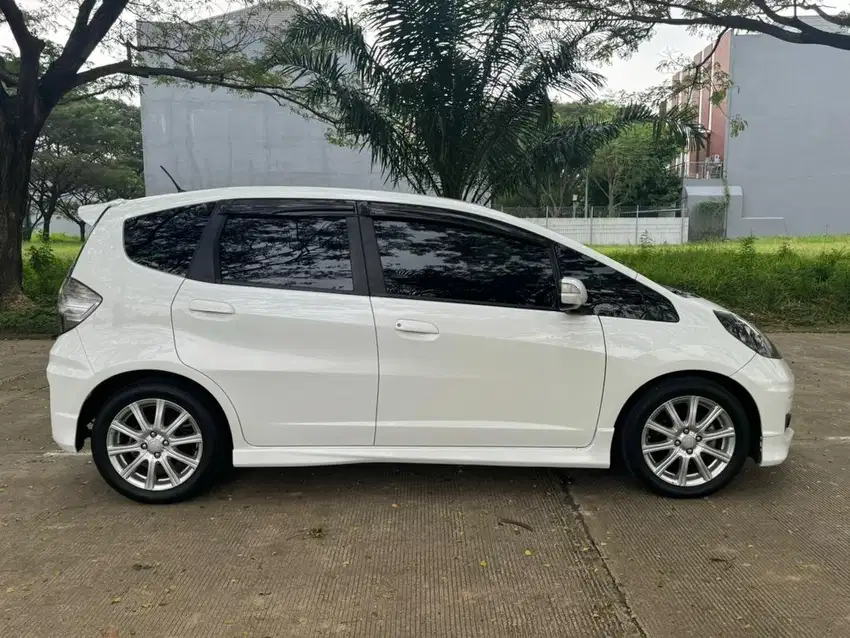 Honda Jazz RS 2014 GE8 CASH record tangan pertama siap pakai