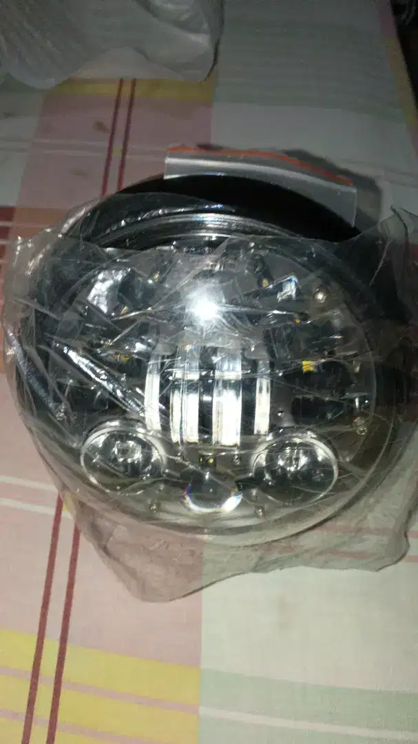 1 set batok +lampu LED ukuran 5,75 inch