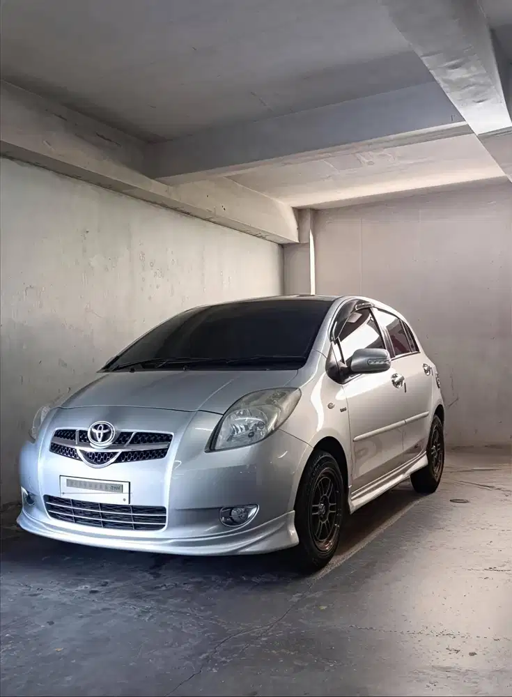 Yaris M/T 2007 Type E