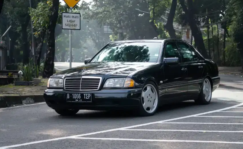 Mercedez Benz W202 C230 1997