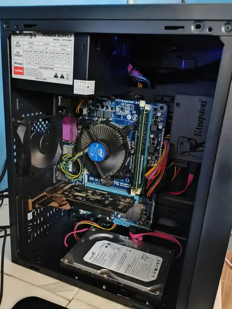 Komputer desktop siap pakai RAM 16GB