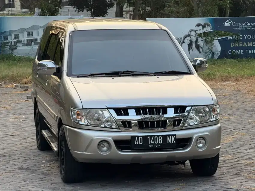 ISUZU PANTHER 2.5 LS TURBO 2012 MANUAL SOLAR