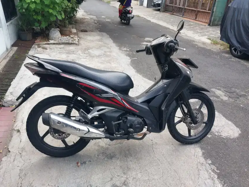 Honda supra x 125 helm in