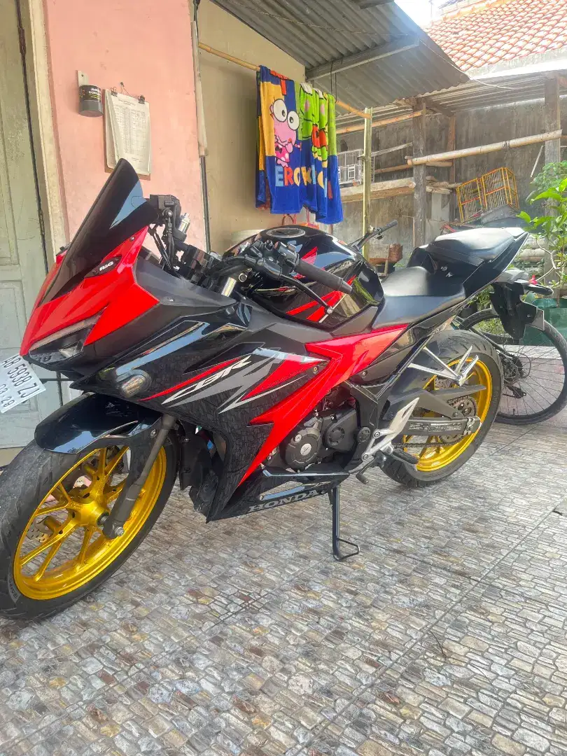 Dijual cbr150r 2019