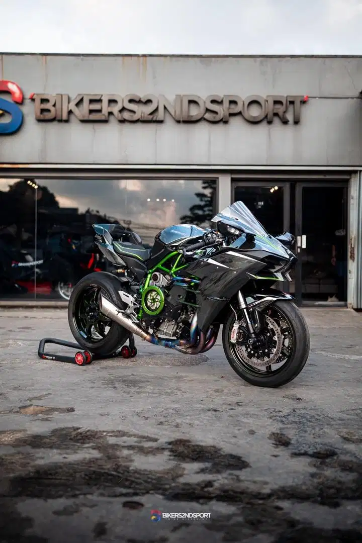 KAWASAKI NINJA H2 FULL MODS