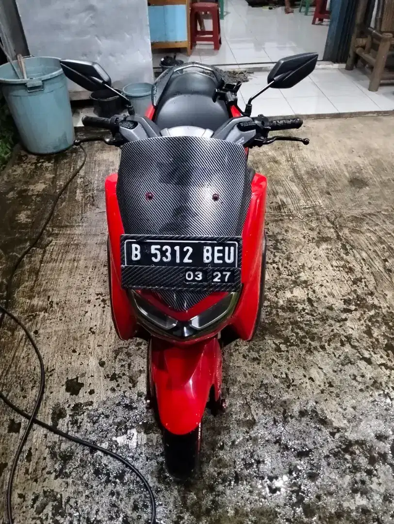 Dijual Nmax thn 2022 warna merah