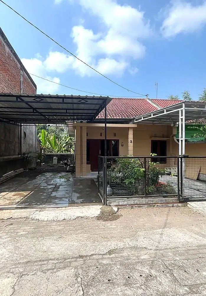 Rumah Halaman Luas di Pleret Bantul