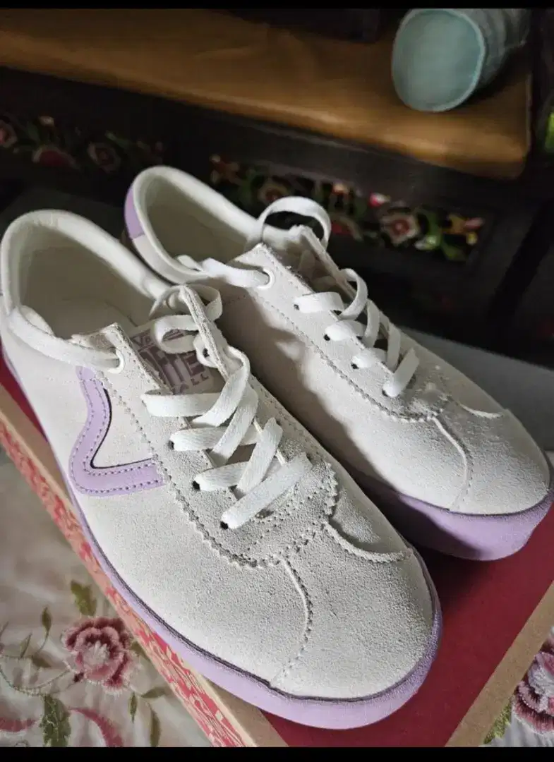 Sepatu Vans Classic Lavender Mist Second Bekasi Terawat