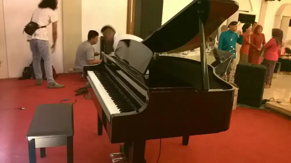 Piano yamaha clp 565 GP