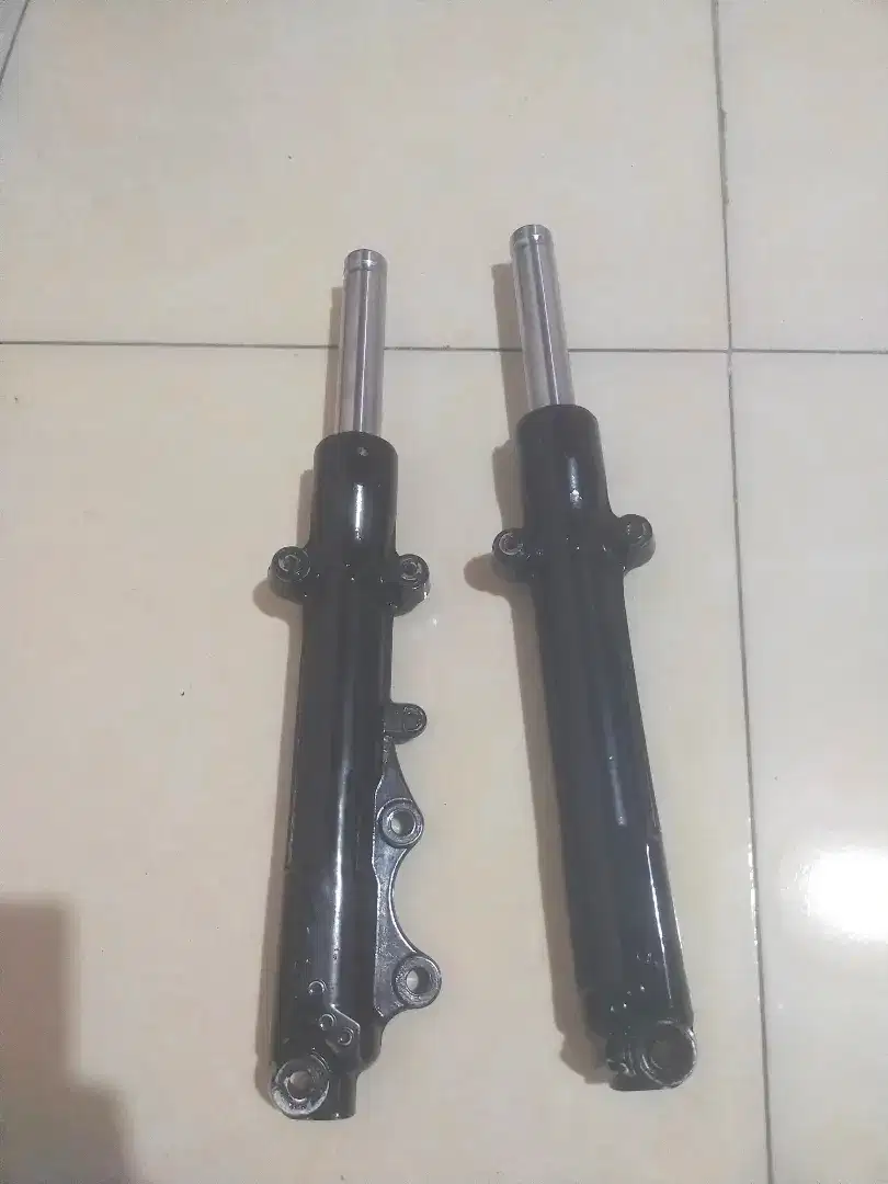 Shock depan nouvo z