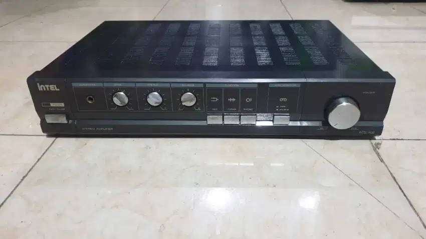 Power amplifier vintage stereo intergrated intel ia-30 second normal