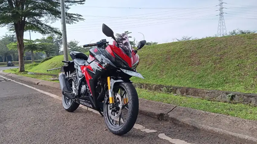 Honda CBR150R facelift good condition 2019