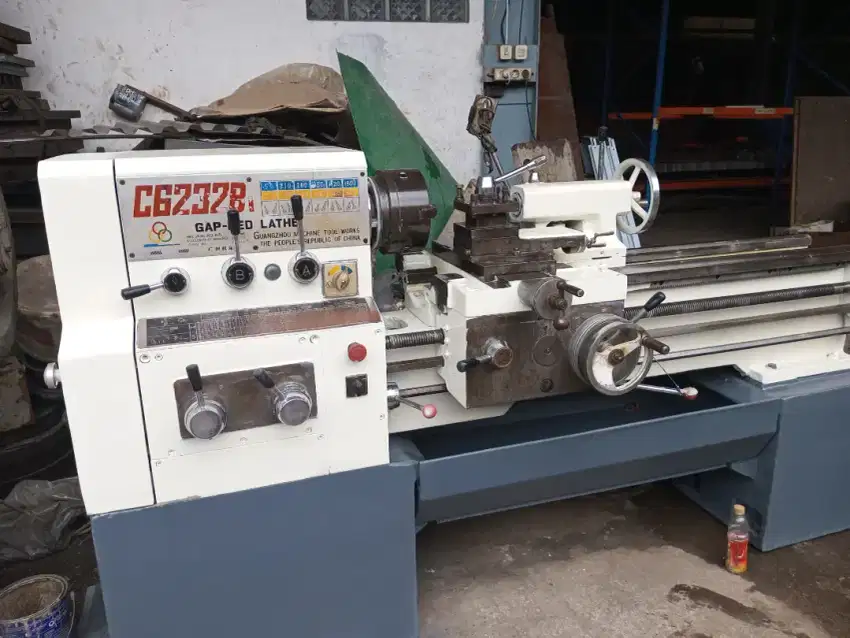 Mesin bubut C6232B x 1m