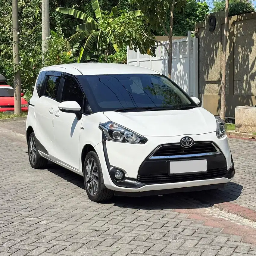 Toyota Sienta Type V HARGA CASH