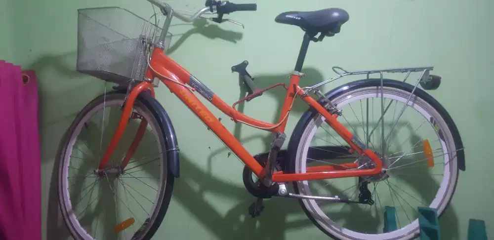 Dijual sepeda UNITED TC 3650 KONDISI MULUS DIATAS 90%