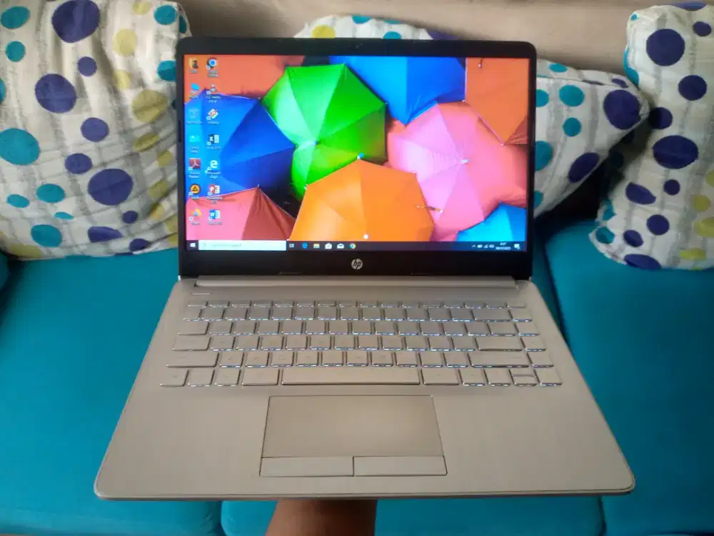 Jual Cepat LAPTOP HP 14s Keyboard Backlit Menyala BATRE AWET