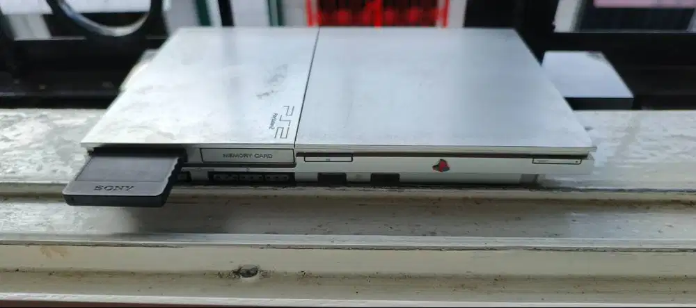 Sony Playstation PS2 Slim Silver 9000 series Console