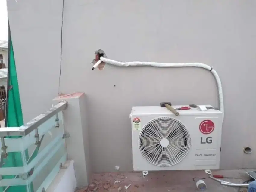 Service ac bongkar pasang ac, cuci ac tambah freon dll
