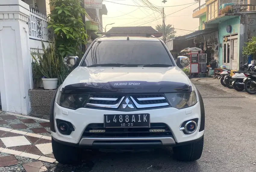 PAJERO SPORT DAKAR 2015 VGT MATIC PUTIH ISTIMEWA