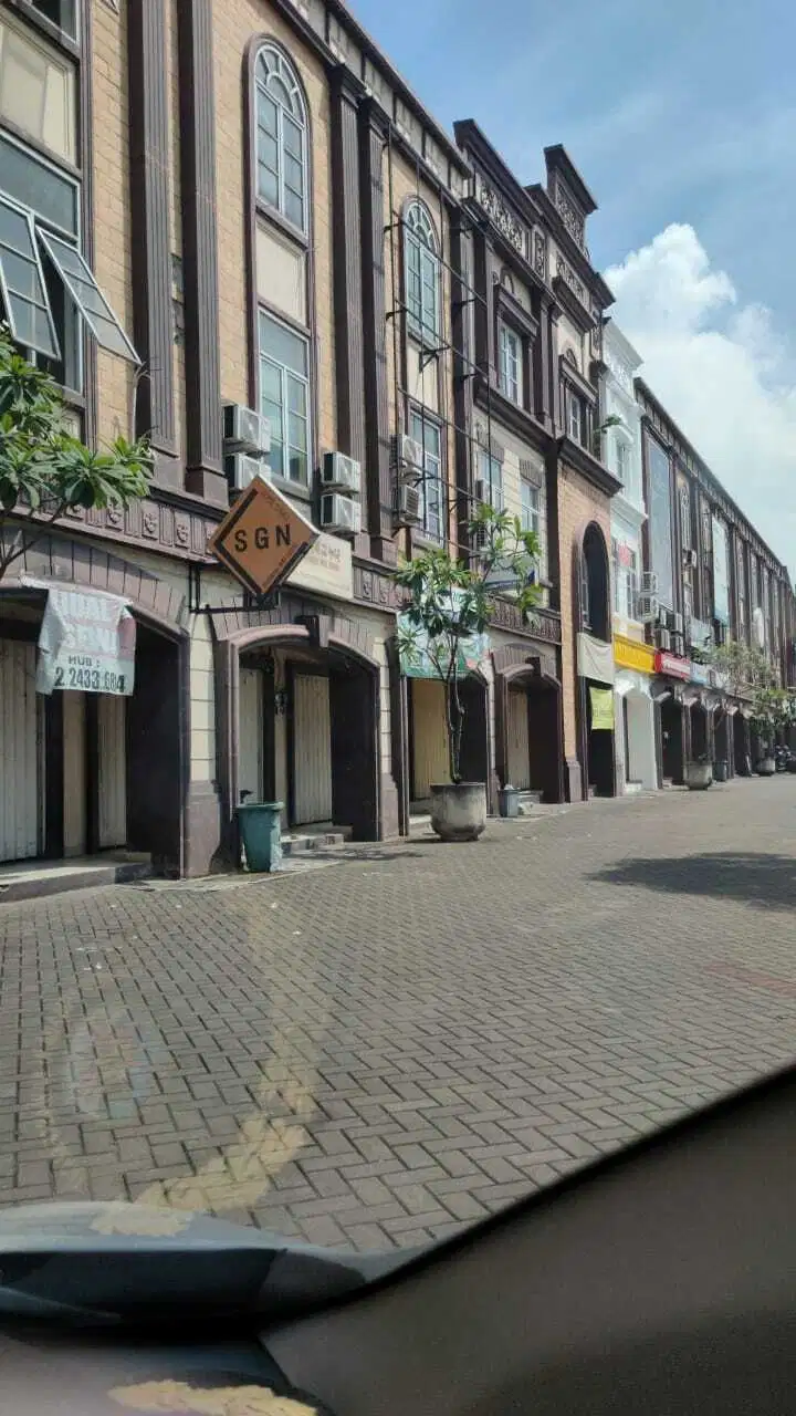 Disewakan Ruko Thamrin Jababeka 3 lantai