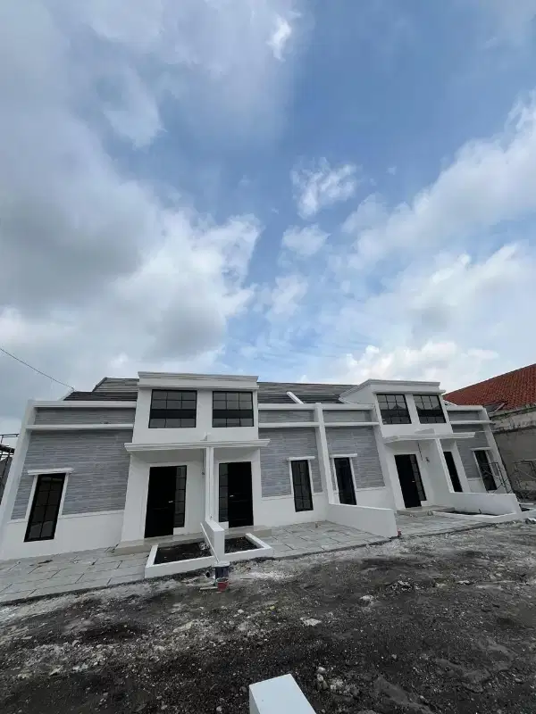 RUMAH BARU (INDEN) DI TAMAN JIVVA KEBRAON, SURABAYA BARAT