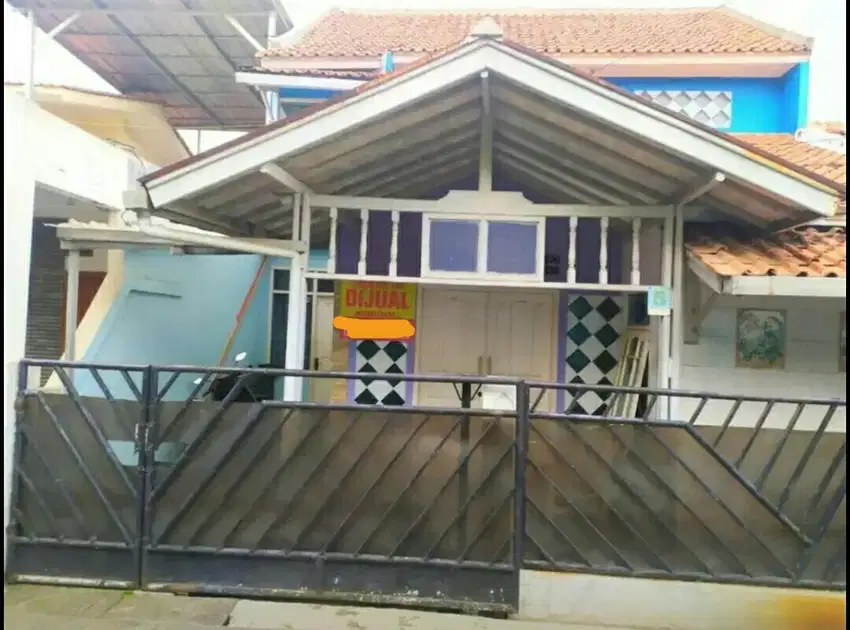 Rumah siap huni  1,5 lantai  SHM dekat Kahatex Cijerah