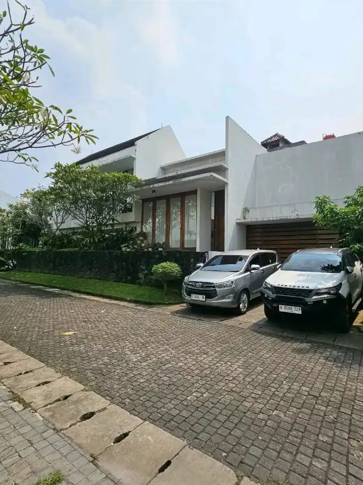 JUAL RUMAH MEWAH 2 LANTAI SIAP HUNI KEMANG TIMUR RAYA JAKARTA SELATAN