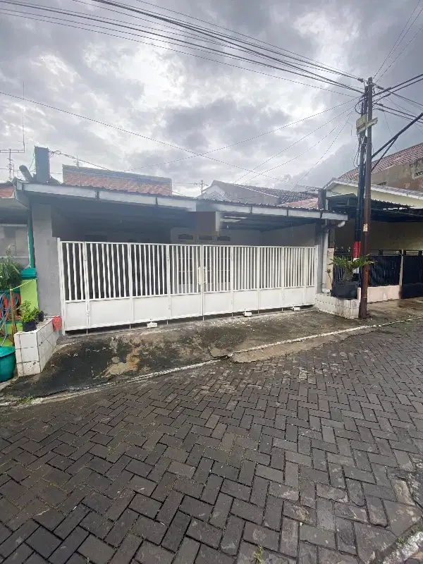 Rumah Strategis 20m ke raya Danau Bratan Kerinci Danau Toba