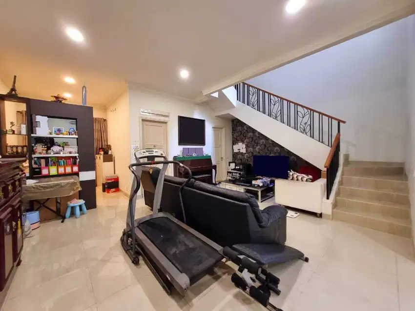 Jual rumah cantik di Pascal Gading Serpong
