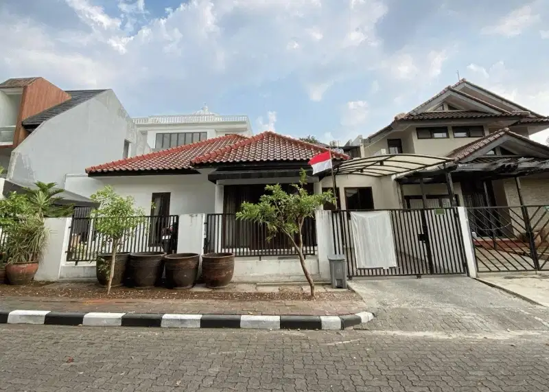 Hunian Full Renovasi di Villa Cinere Mas