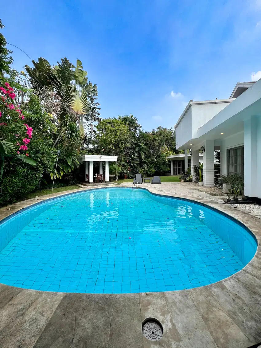Rumah 2 lantai di Pejaten, Jakarta Selatan