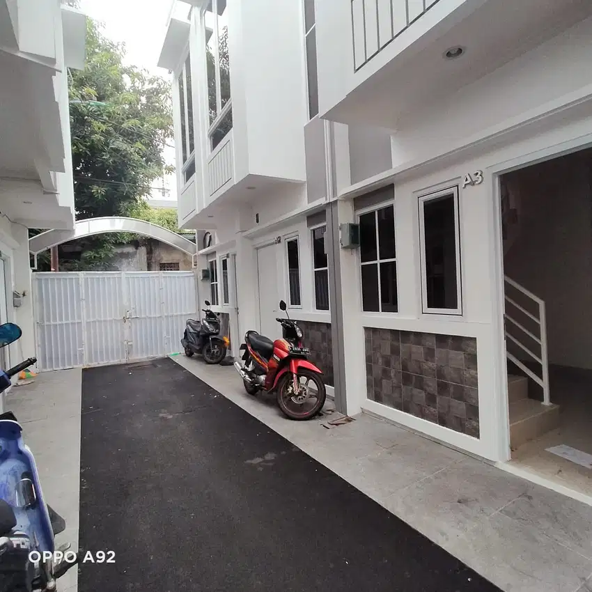 DIJUAL RUMAH MURAH 2 LANTAI DI CIPINANG MUARA