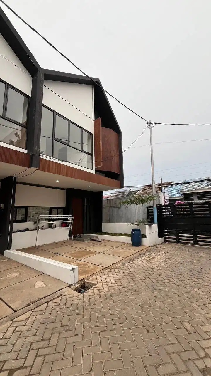 Rumah 3 kamar tidur mewah akses toll jatiasih bebas banjir